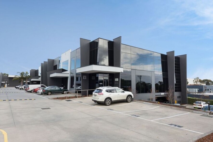 18-24 Ricketts Rd, MOUNT WAVERLEY en alquiler - Foto del edificio - Imagen 2 de 3