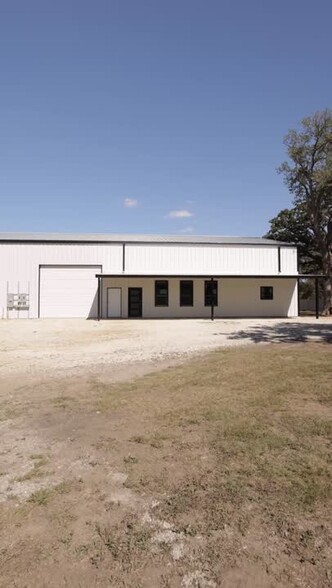 2011 SE County Road 0070, Corsicana, TX en venta - Vídeo de anuncio comercial - Imagen 2 de 21