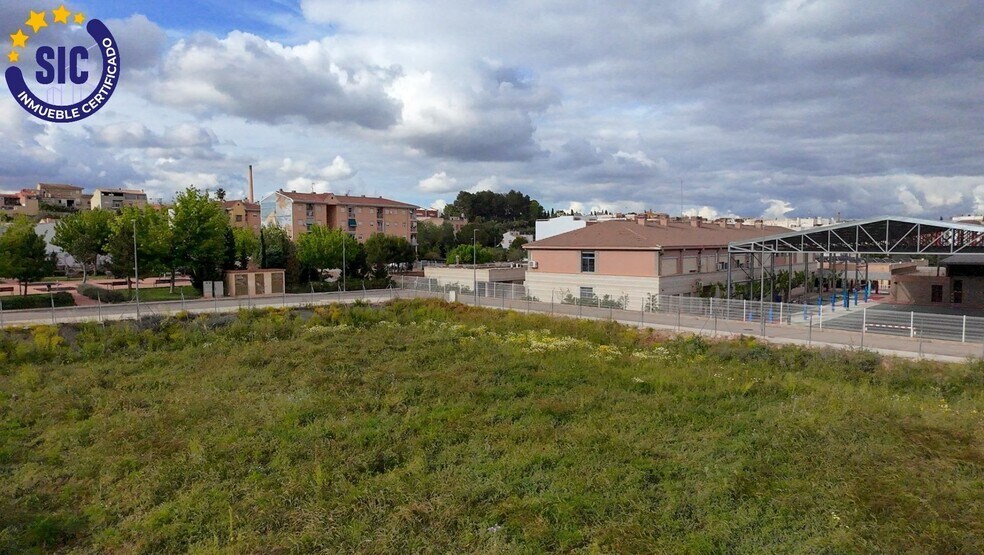 Terreno en L'Alcúdia de Crespins, Valencia en venta - Foto del edificio - Imagen 3 de 15