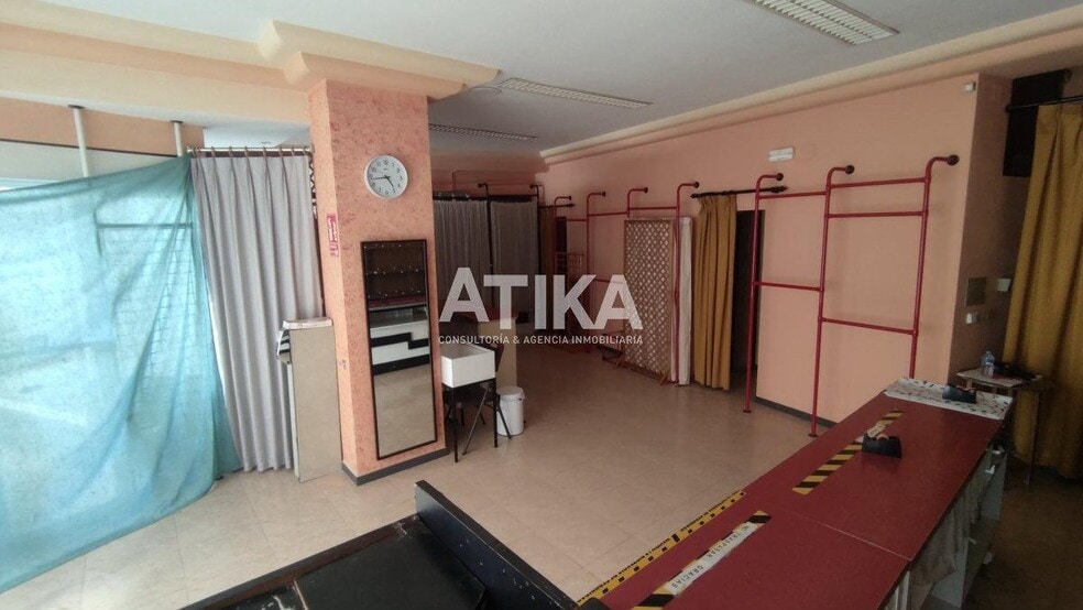 Local en Ontinyent en venta - Foto del edificio - Imagen 3 de 6