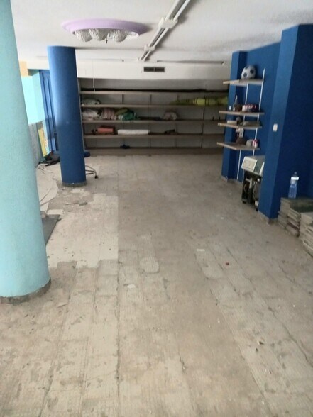 Local en Córdoba, Córdoba en alquiler - Foto del edificio - Imagen 3 de 10