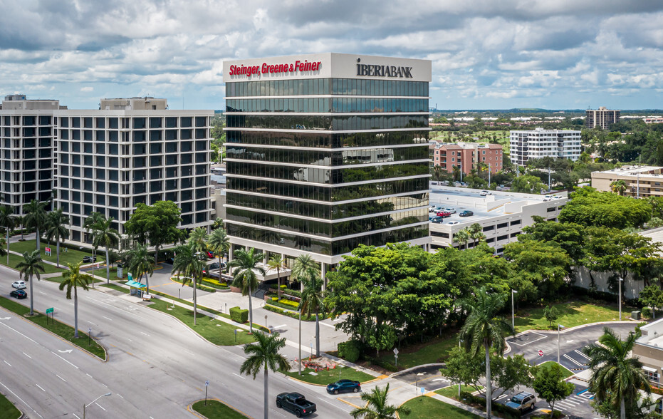 1645 Palm Beach Lakes Blvd, West Palm Beach, FL en alquiler - Foto del edificio - Imagen 2 de 26