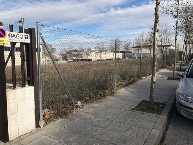 Más detalles de Calle Carpinteros, 2504, Boadilla del Monte - Terreno en venta