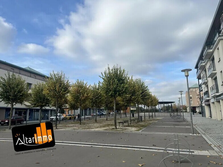 Local en Le Coudray en venta - Foto del edificio - Imagen 2 de 4