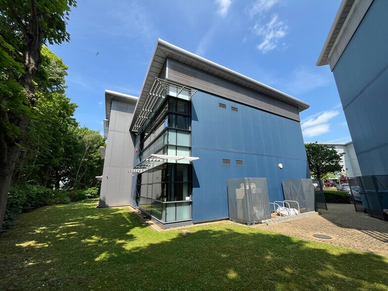 Whittle Way, Stevenage en venta - Foto del edificio - Imagen 3 de 11