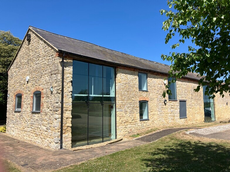 Old Wolverton Rd, Milton Keynes en alquiler - Foto del edificio - Imagen 1 de 11