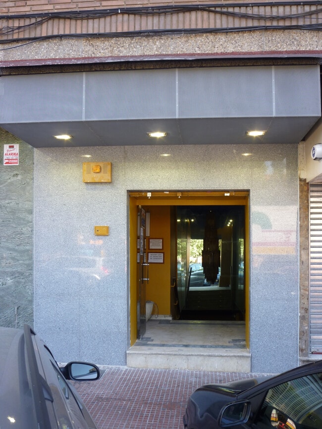 Más detalles de Calle Murillo, 15, Alcalá de Henares - Edificio residencial​ en venta