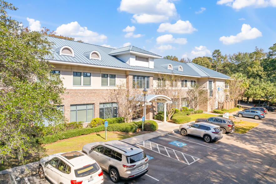 2 Westbury Park Way, Bluffton, SC en venta - Foto del edificio - Imagen 3 de 17