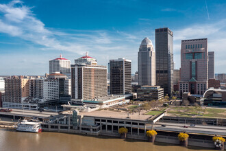 400 W Market St, Louisville, KY - VISTA AÉREA  vista de mapa