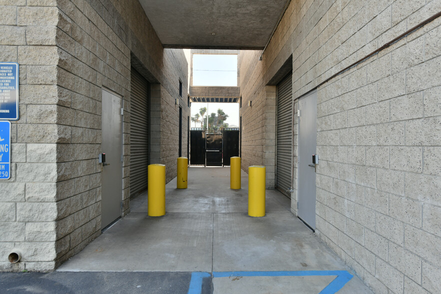 11837-11845 Teale St, Culver City, CA en alquiler - Foto del edificio - Imagen 3 de 4