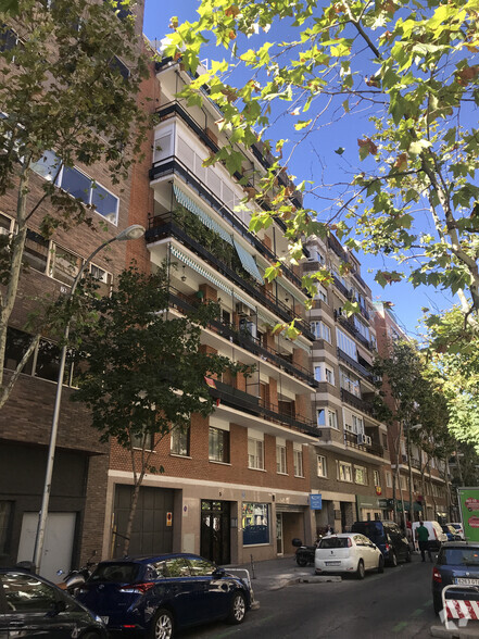 Calle Núñez Morgado, 5, Madrid, Madrid en alquiler - Foto del edificio - Imagen 1 de 2