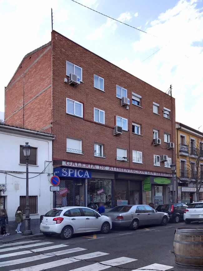 Más detalles de Calle Carretas, 20, Villaviciosa de Odón - Edificio residencial​ en venta