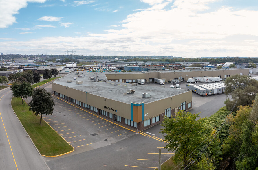 445 Av St Jean Baptiste, Québec, QC en alquiler - Foto del edificio - Imagen 2 de 4