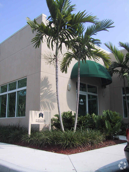 5555 Anglers Ave, Fort Lauderdale, FL en alquiler - Foto del edificio - Imagen 3 de 8