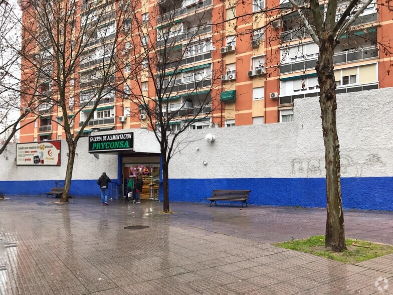 Calle Panadés, 1, Leganés, Madrid en venta - Foto del edificio - Imagen 2 de 3