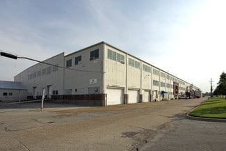 Más detalles de 541 Industry Rd, Louisville, KY - Nave en alquiler