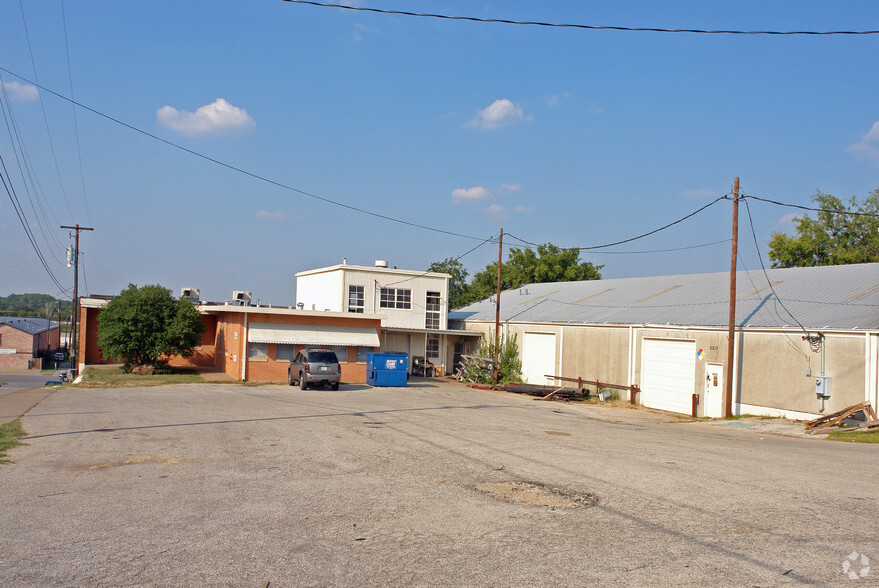 2424 Chester St, Fort Worth, TX en alquiler - Foto del edificio - Imagen 3 de 11