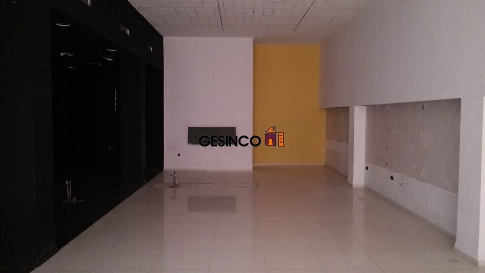 Plaça Poeta Vicent Andrés Estellés, 11, Ontinyent, Valencia en venta - Foto del edificio - Imagen 3 de 6