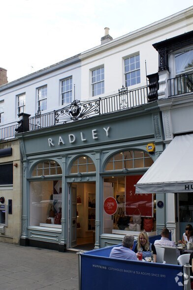 27 Promenade, Cheltenham en venta - Foto del edificio - Imagen 3 de 9