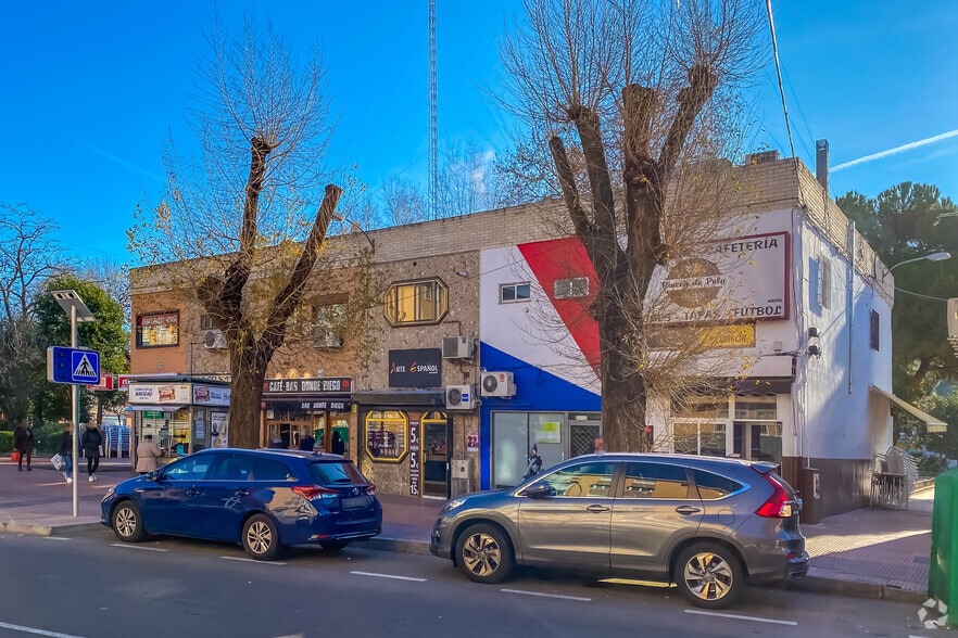 Avenida Reyes Católicos, 23, Alcalá de Henares, Madrid en venta - Foto del edificio - Imagen 3 de 3