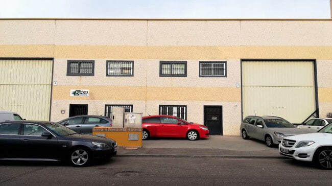 Más detalles de Avenida América, 73, Yuncos - Nave en venta