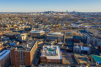 75 Pleasant St, Malden, MA - vista aérea  vista de mapa