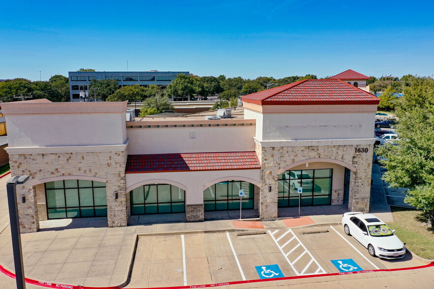 1630 E Lamar Blvd, Arlington, TX en alquiler - Foto del edificio - Imagen 3 de 4