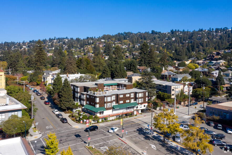 1385 Shattuck Ave, Berkeley, CA en alquiler - Vista aérea - Imagen 3 de 3