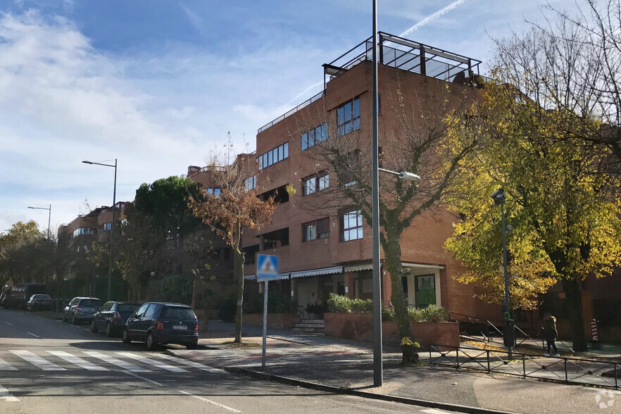 Locales en Pozuelo De Alarcón, MAD en alquiler - Foto del edificio - Imagen 2 de 2