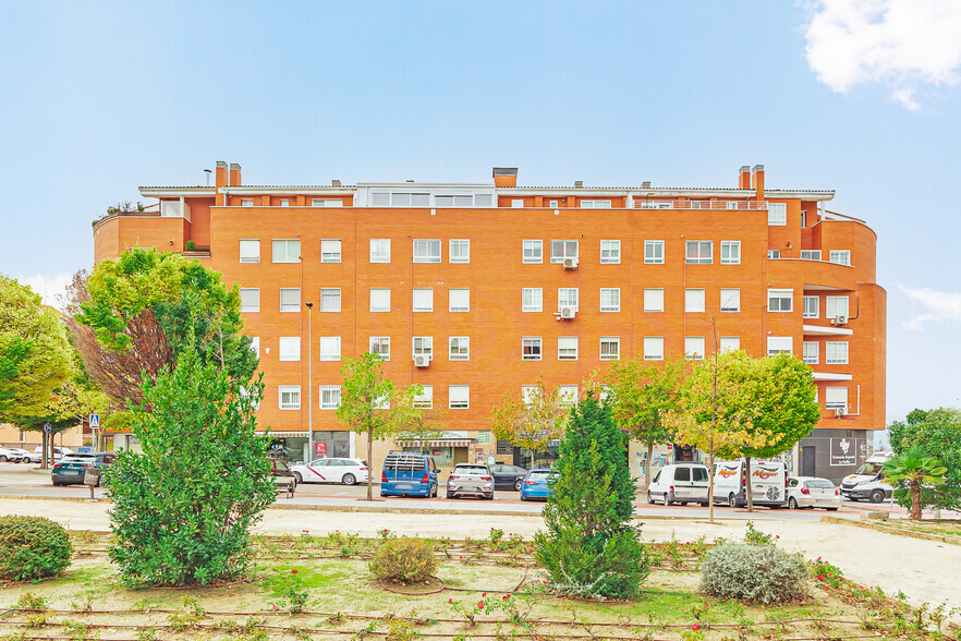 Calle Presidente José María Aznar, 2-12, Arganda del Rey, Madrid en venta - Foto del edificio - Imagen 2 de 2