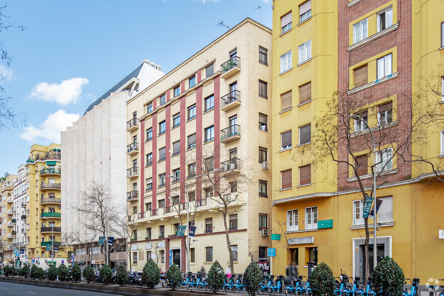 Calle Odonnell, 32, Madrid, Madrid en alquiler - Foto del edificio - Imagen 2 de 2