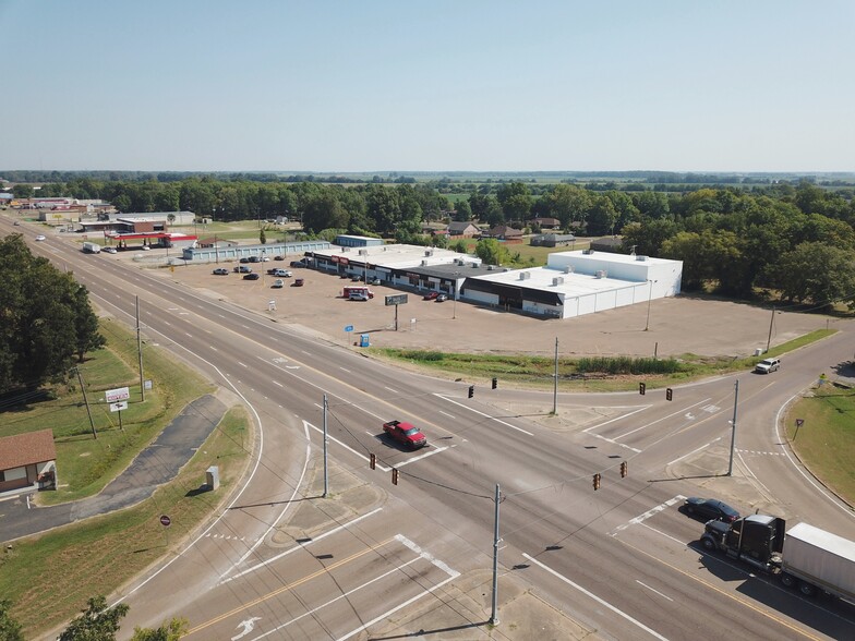 1038-1084 US 61 Hwy N, Tunica, MS en alquiler - Foto del edificio - Imagen 1 de 6