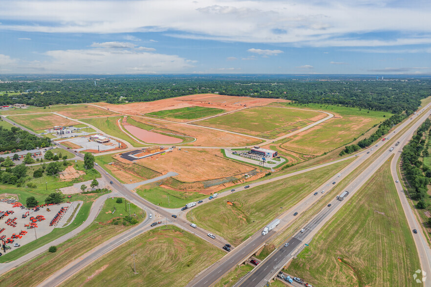 I-35 & Waterloo Rd, Edmond, OK en alquiler - Vista aérea - Imagen 3 de 25