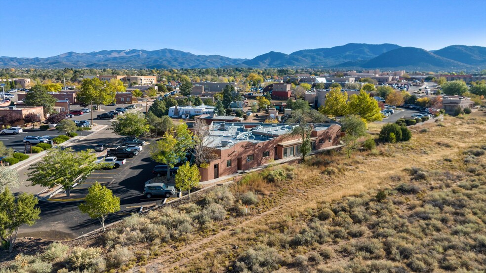 546 Harkle Rd, Santa Fe, NM en venta - Vista aérea - Imagen 2 de 14