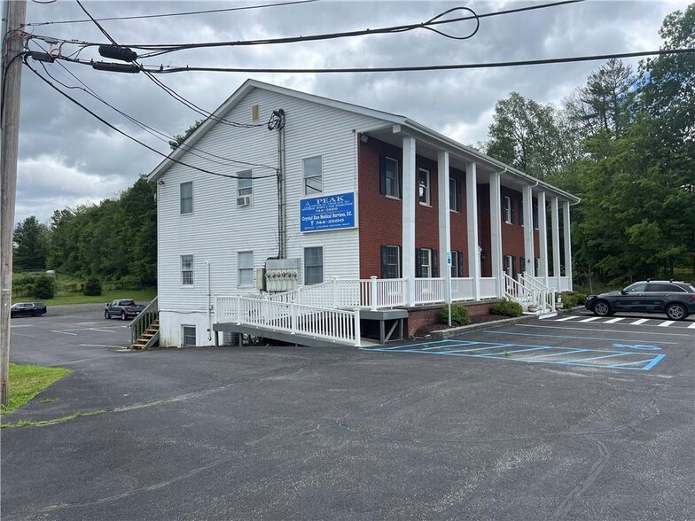 127 NYS Route 302, Pine Bush, NY en venta - Foto del edificio - Imagen 2 de 12