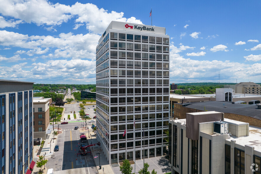 202 S Michigan St, South Bend, IN en alquiler - Foto del edificio - Imagen 1 de 11