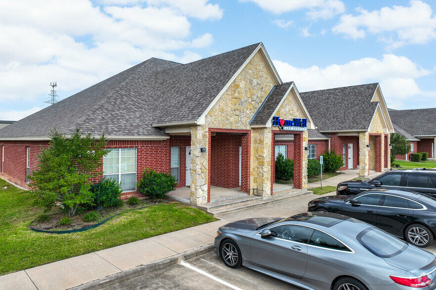 5583 Davis Blvd, North Richland Hills, TX en alquiler - Foto del edificio - Imagen 1 de 25