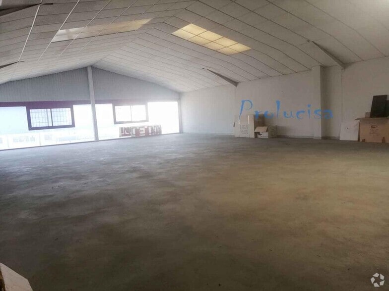 Nave en Moraleja de Enmedio, Madrid en venta - Foto del edificio - Imagen 2 de 11