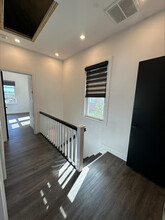 1 Burnside Ave, Lawrence, NY en alquiler Foto del interior- Imagen 2 de 8