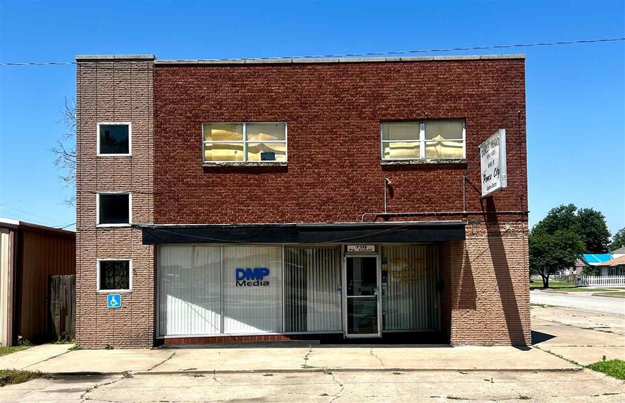 118 N Oak St, Ponca City, OK en venta - Foto del edificio - Imagen 1 de 1