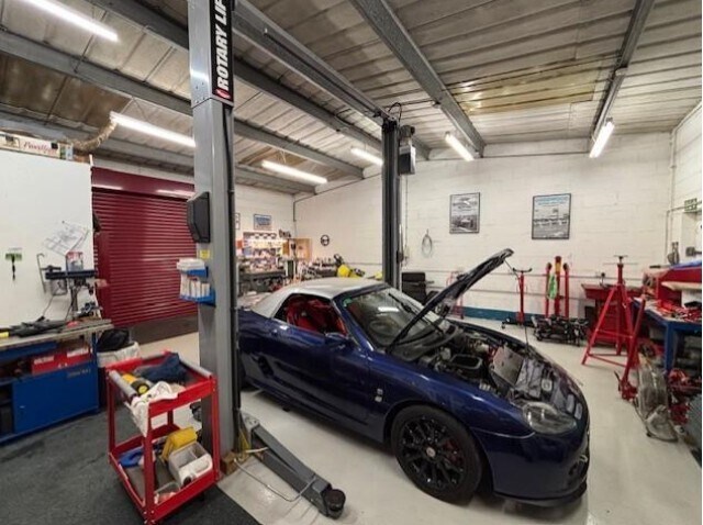 30 Huffwood Trading Estate, Partridge Green en venta - Foto del interior - Imagen 2 de 3