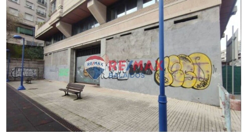 Local en Vigo, Pontevedra en venta - Foto del edificio - Imagen 3 de 17
