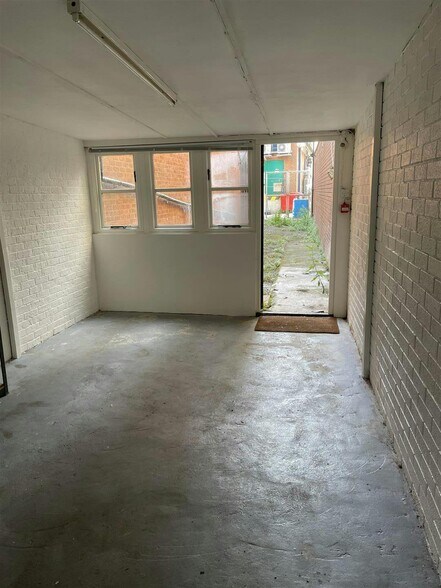 1a High St, Chippenham en alquiler - Foto del edificio - Imagen 2 de 2