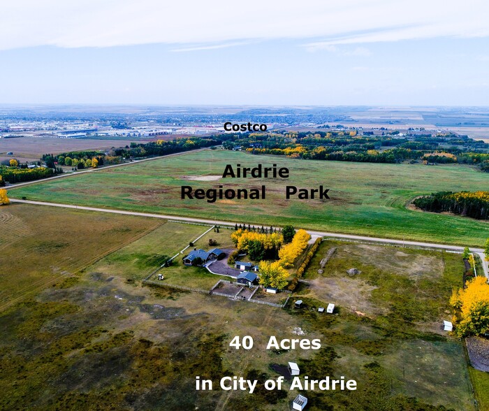 272210 Rge Rd 291 NE, Airdrie, AB en venta - Vista aérea - Imagen 2 de 35