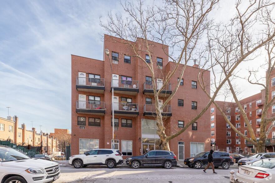 136-20 Cherry Ave, Flushing, NY en venta - Foto del edificio - Imagen 2 de 5