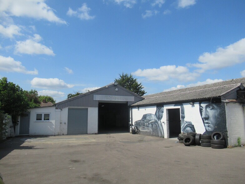 299 Gander Green Ln, Sutton en venta - Foto del edificio - Imagen 1 de 4