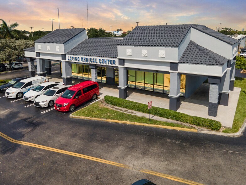 21301-21495 NW 2nd Ave, Miami, FL en alquiler - Foto del edificio - Imagen 3 de 6