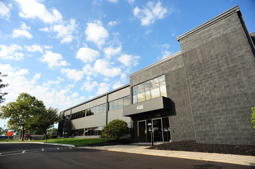 438 E Wilson Bridge Rd, Worthington, OH en alquiler - Foto del edificio - Imagen 1 de 9