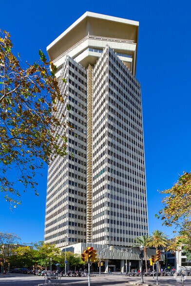 Oficina en Barcelona, Barcelona en venta - Foto del edificio - Imagen 2 de 3