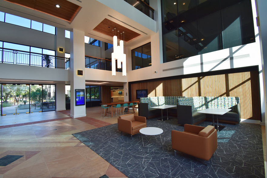 8800 N Gainey Center Dr, Scottsdale, AZ en alquiler - Foto del interior - Imagen 3 de 13